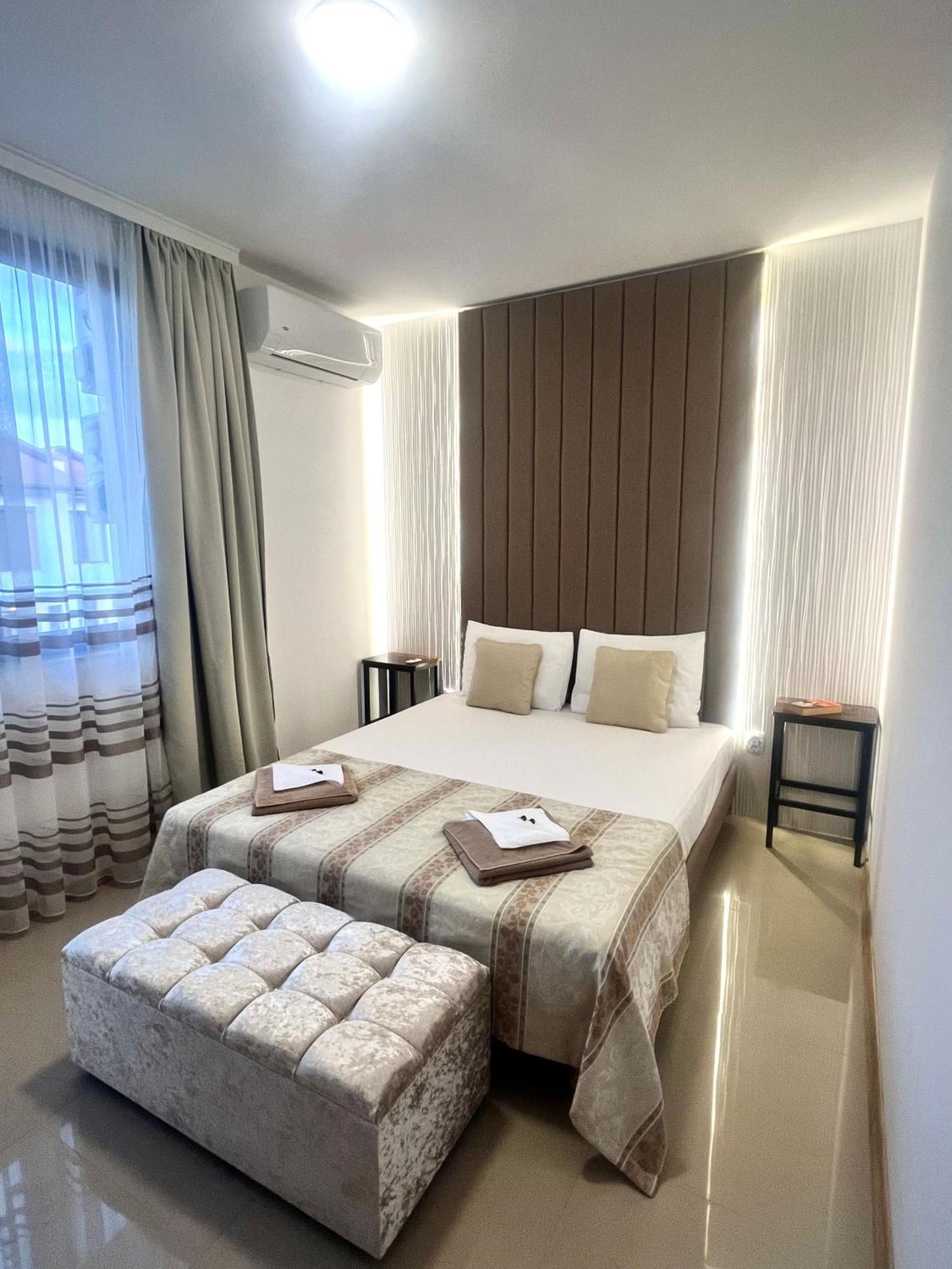 Luxury Lighthouse Golf Villa Balchik Exterior photo
