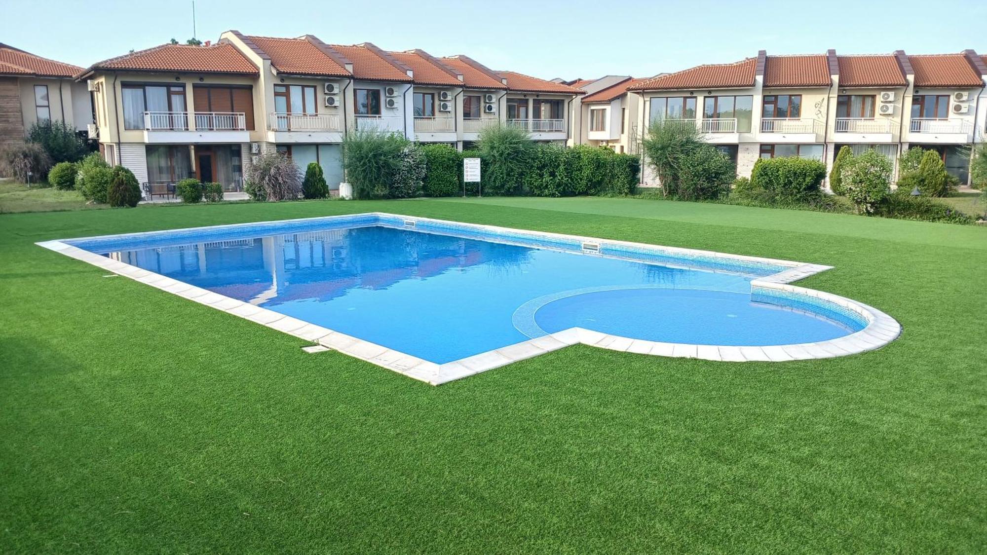 Luxury Lighthouse Golf Villa Balchik Room photo